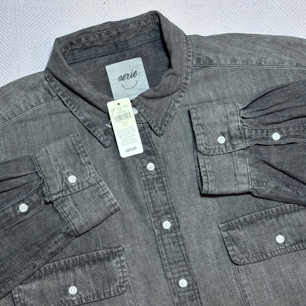 NEW Aerie Denim Button Up Shirt Womens Small‎ Oversized Faded Black Dual Pockets